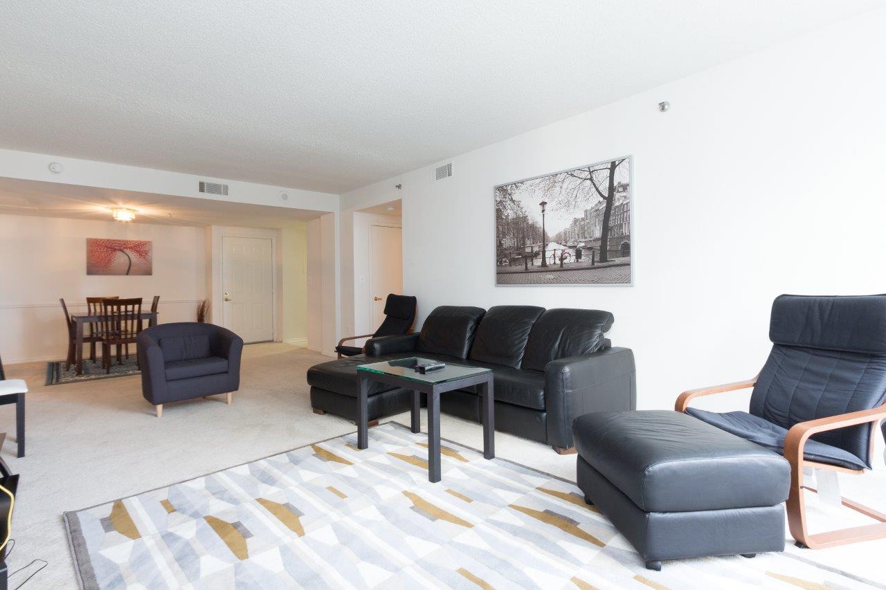 Luxury 2 bedroom by metro